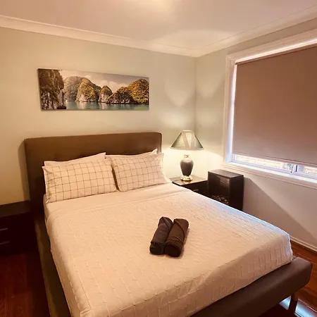 Spacious 6 Bedroom Holiday Home 15 Min Away From Melbourne Airport Sydenham Exterior photo
