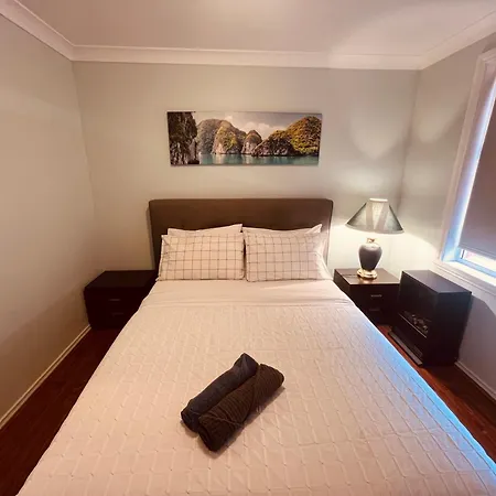 Spacious 6 Bedroom Holiday Home 15 Min Away From Melbourne Airport Sydenham Exterior photo