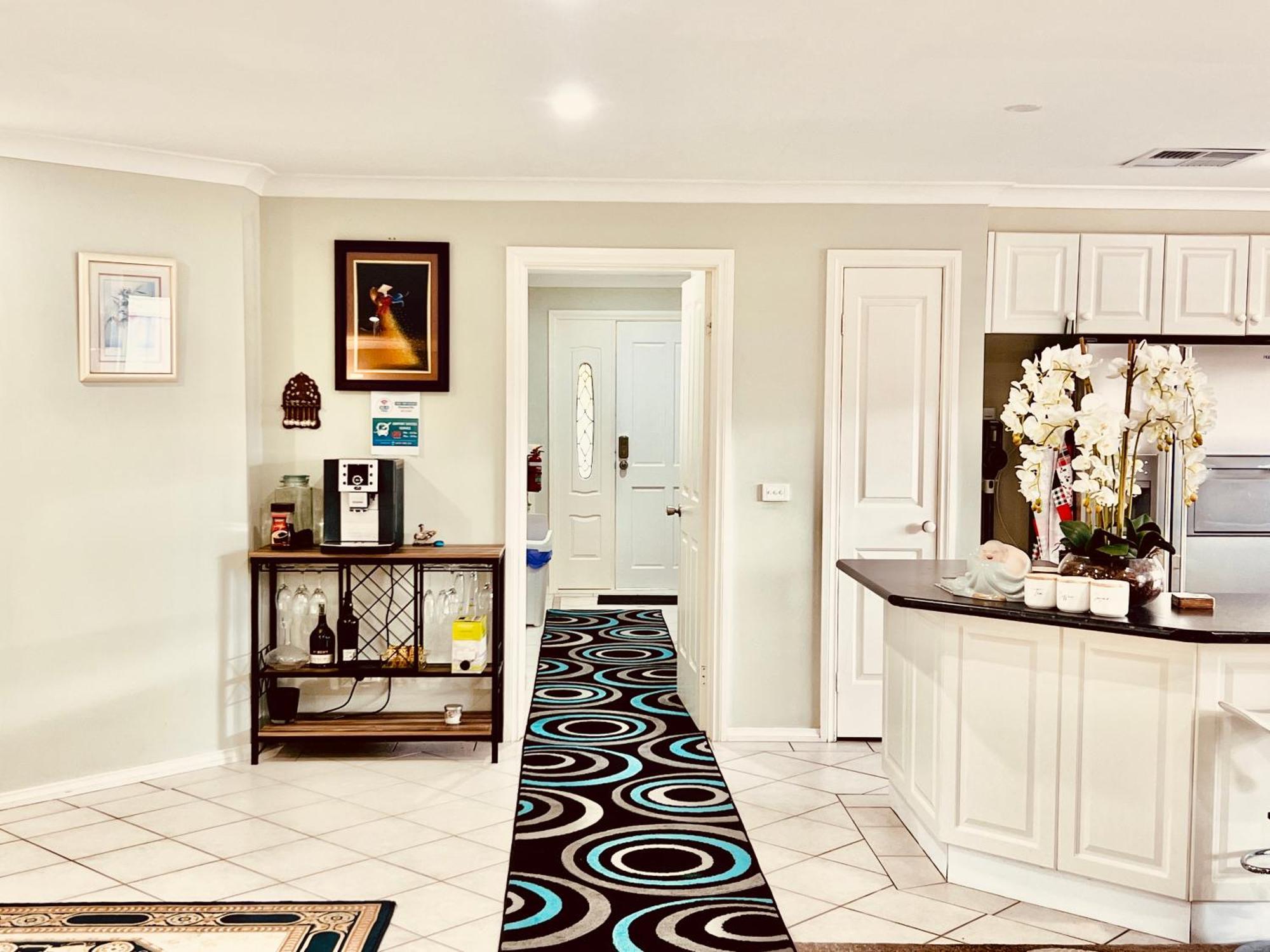 Homestay Spacious 6 Bedroom 15 Min Away From Melbourne Airport Sydenham