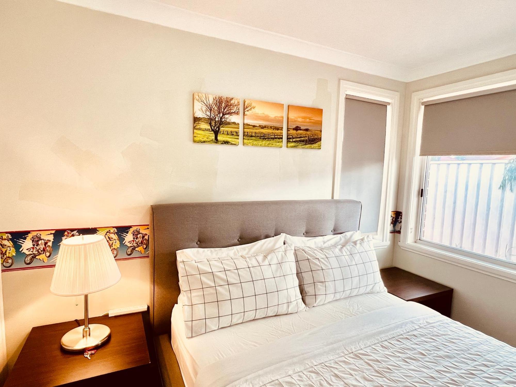 Homestay Spacious 6 Bedroom 15 Min Away From Melbourne Airport *