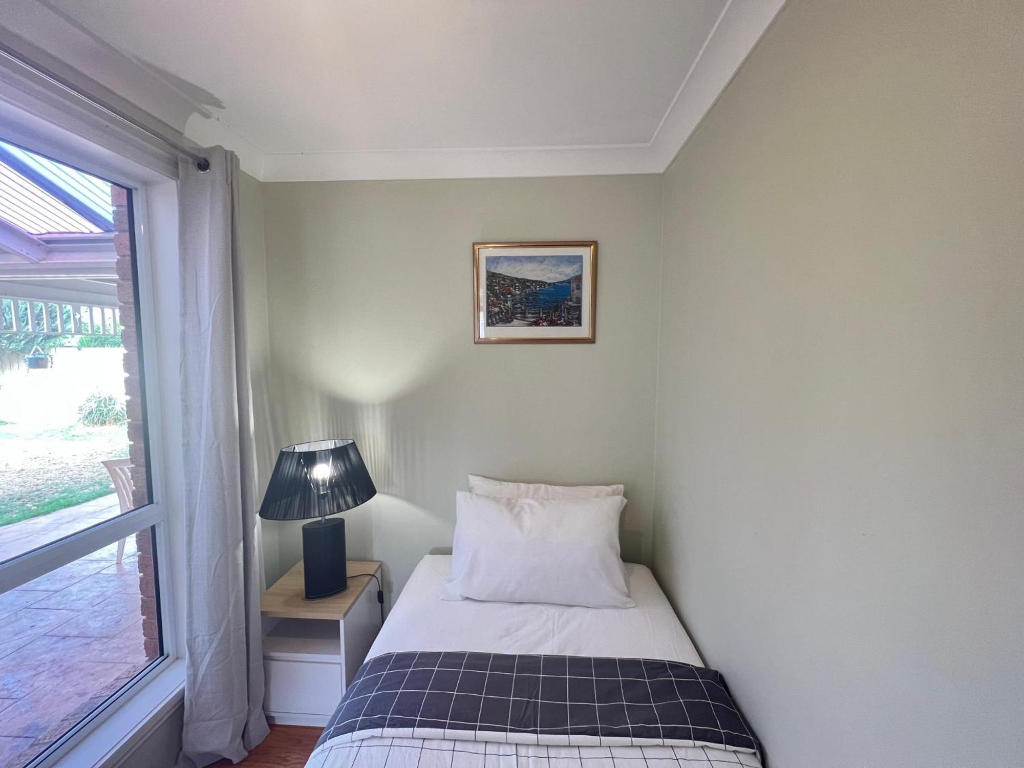 Spacious 6 Bedroom 15 Min Away From Melbourne Airport Homestay Sydenham
