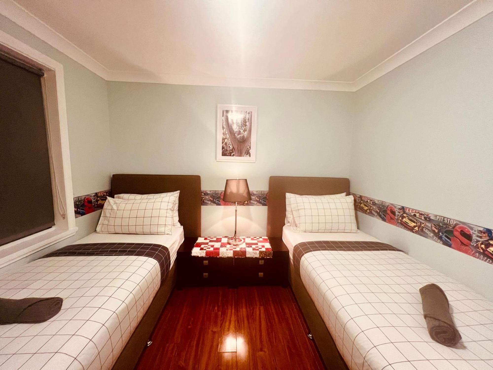 Homestay Spacious 6 Bedroom 15 Min Away From Melbourne Airport