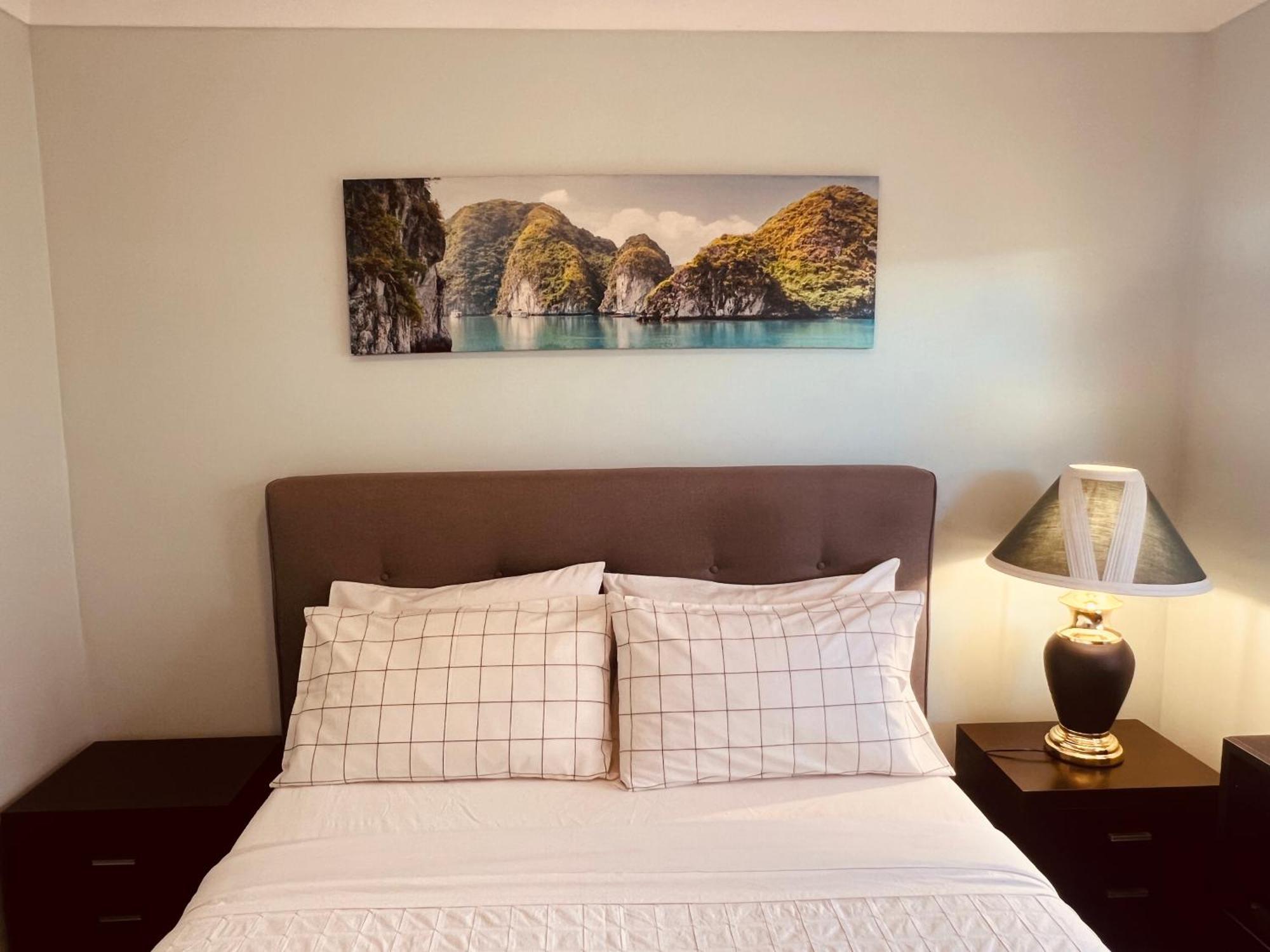 Spacious 6 Bedroom 15 Min Away From Melbourne Airport Homestay Sydenham