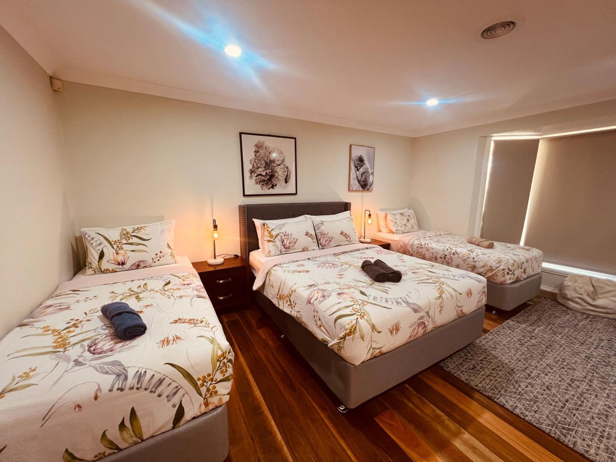 Spacious 6 Bedroom 15 Min Away From Melbourne Airport * Sydenham